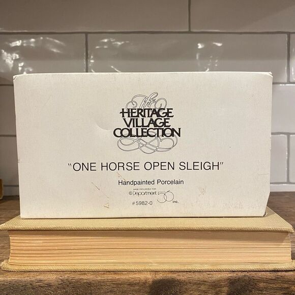 Department 56 One Horse Open Sleigh Heritage Village #5982-0 Accessory - Picture 3 of 10